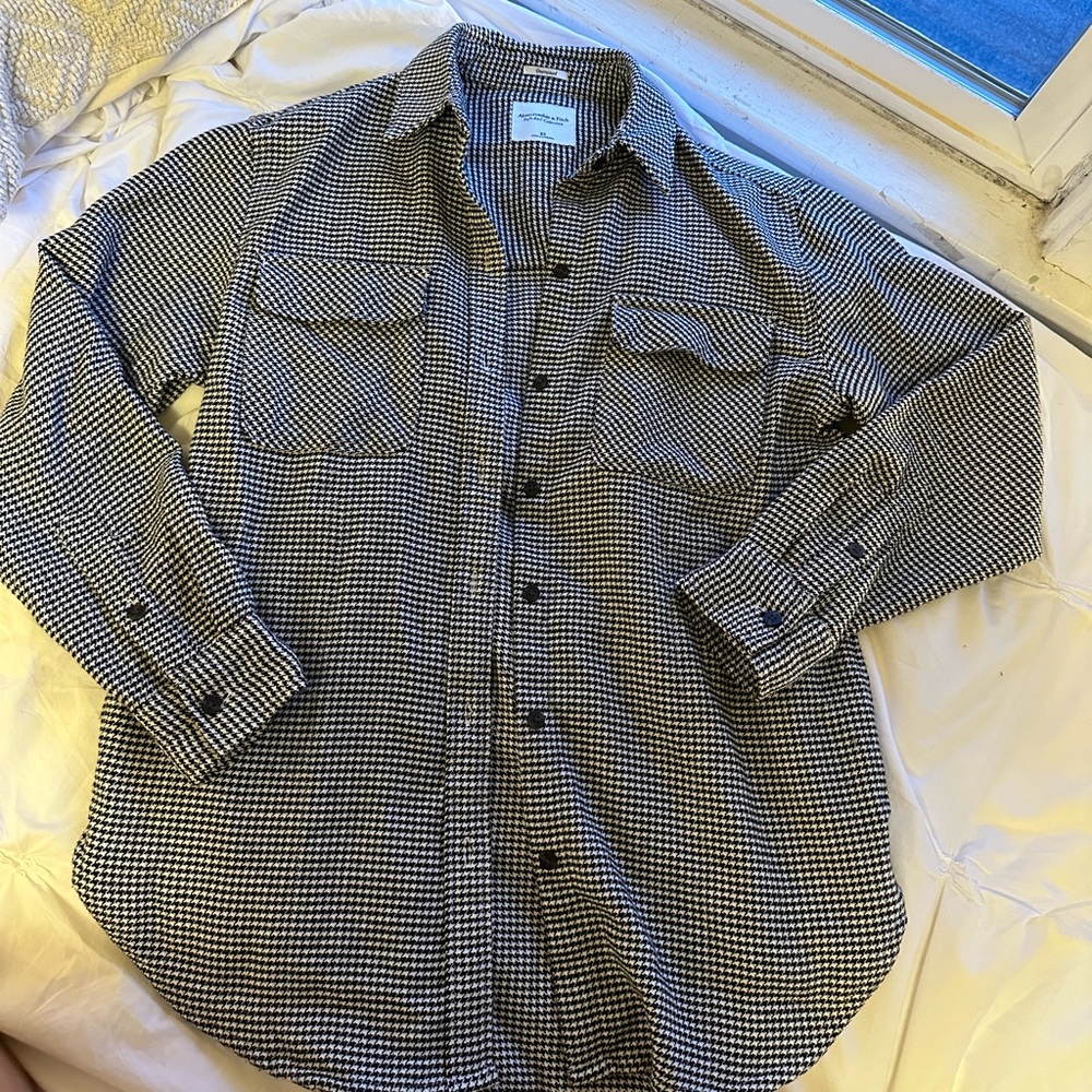 Abercrombie and fitch houndstooth shacket